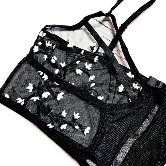 Lingerie set. Top and bottom - Picture 4 of 4